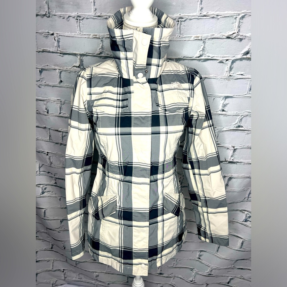North Face Women’s Spring/Fall lightweight jacket. Black & Cream. Sz XS